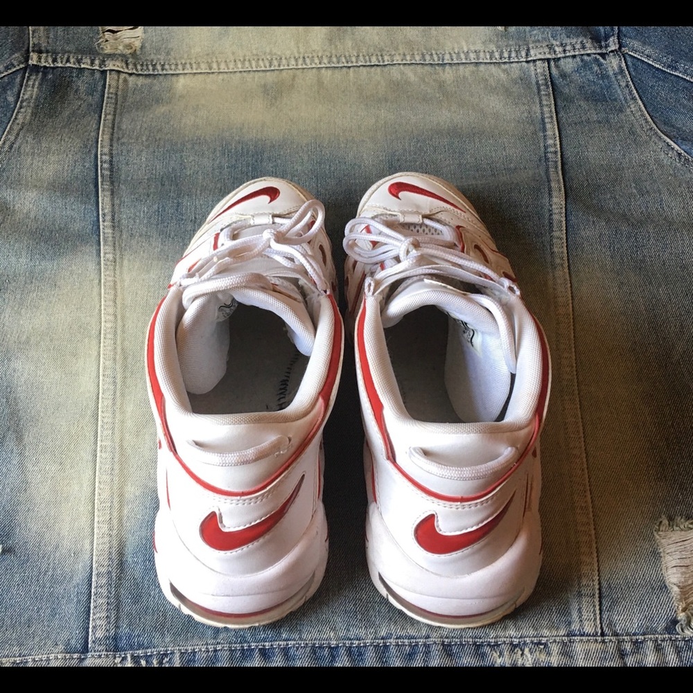 🙌🏽SOLD🙌🏽Nike Air More Uptempo “White/Varsity Red” Size 9.5 - Picture 4 of 5